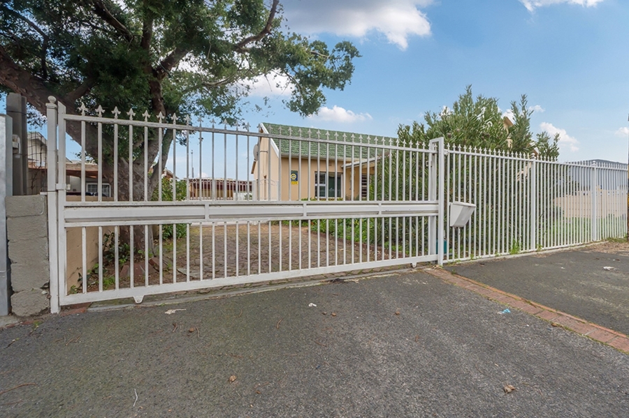 To Let 3 Bedroom Property for Rent in Southfield Western Cape